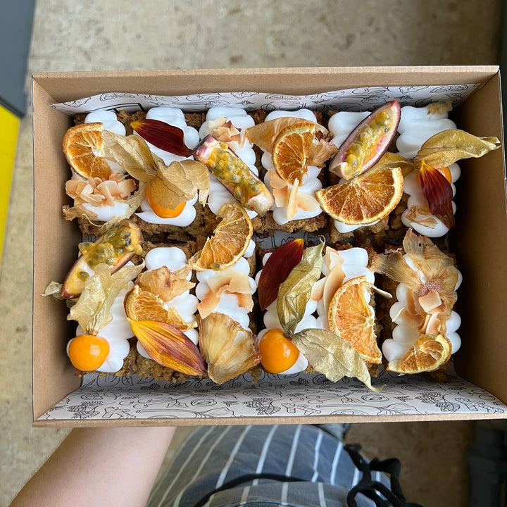 Little Cakes - Box of 12