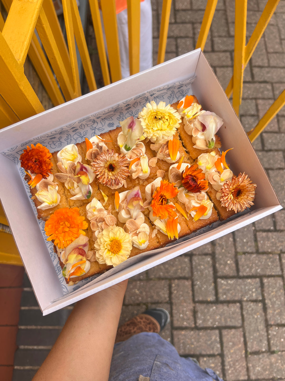 Little Cakes - Box of 12