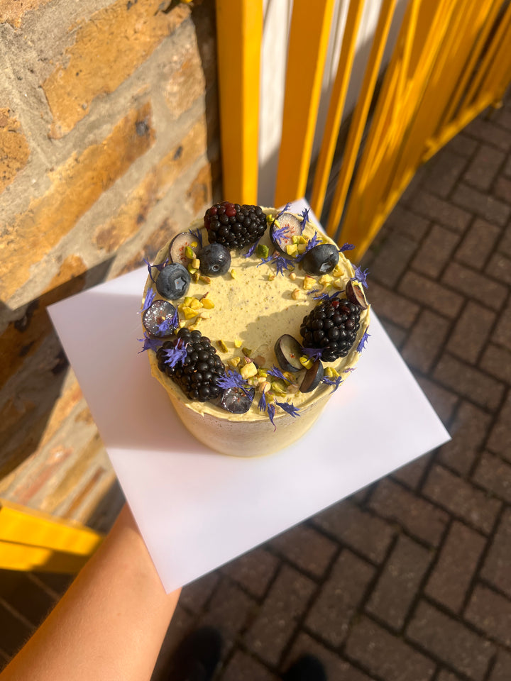 Pistachio & Blackberry Cake