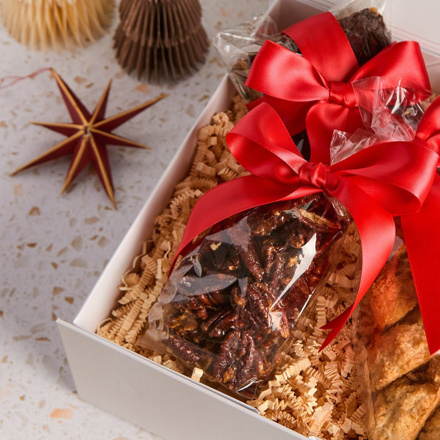 Caramelised Pecans with Red Ribbon