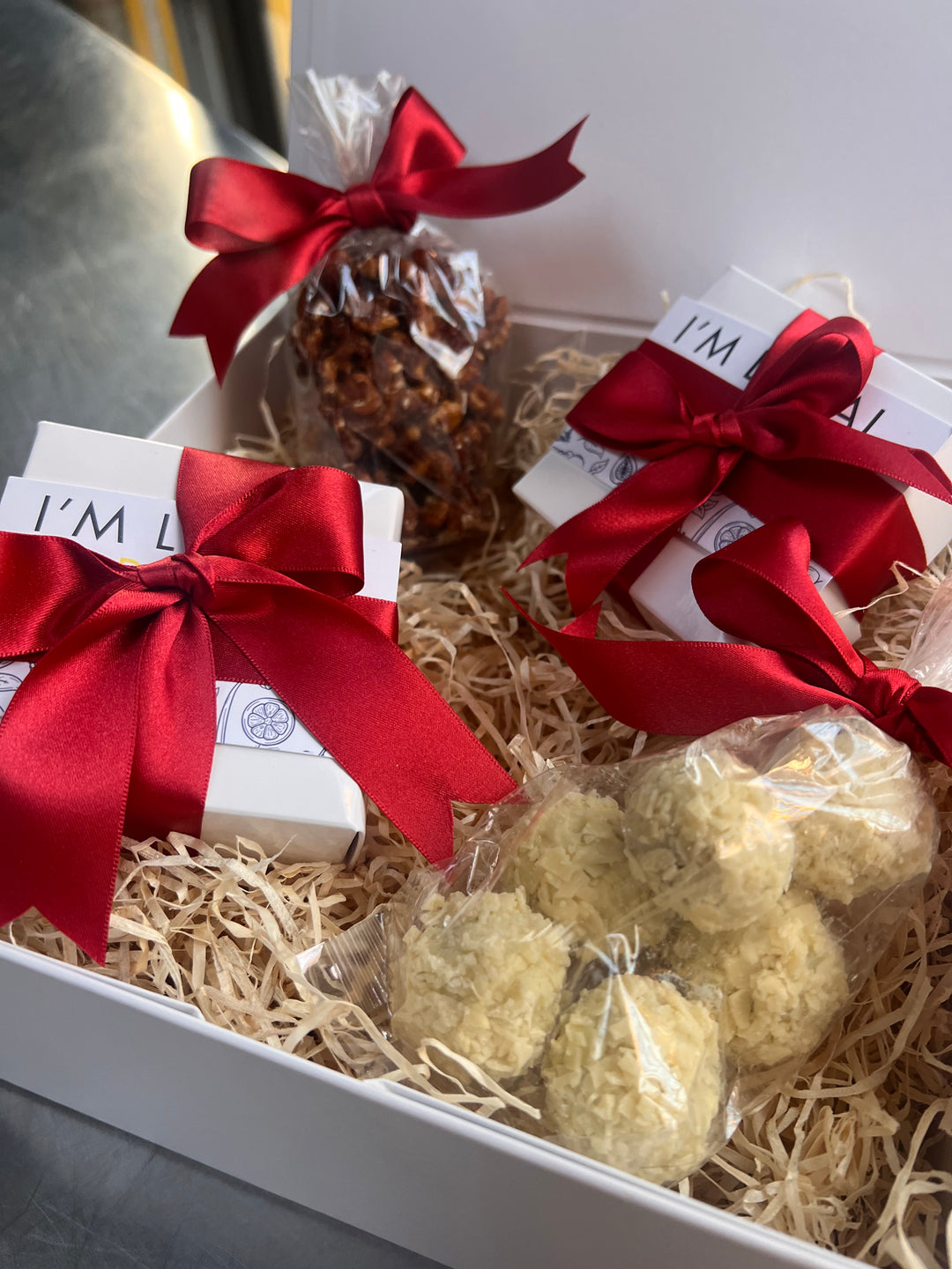 Create Your Own Christmas Hamper