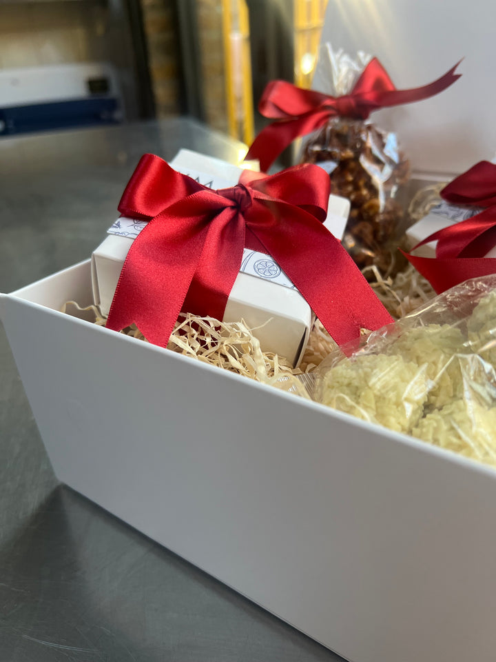 Sweet Treats Christmas Hamper