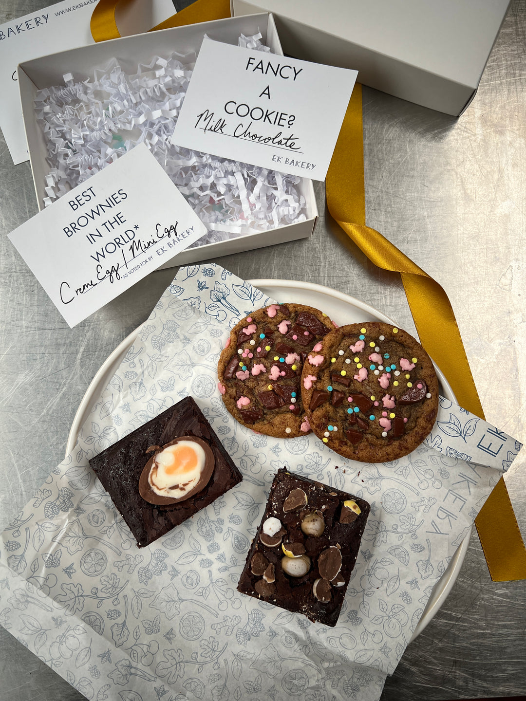 Easter Brownies & Cookies Box