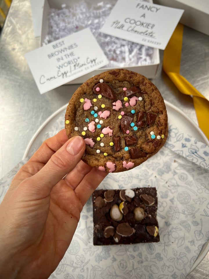 Easter Brownies & Cookies Box
