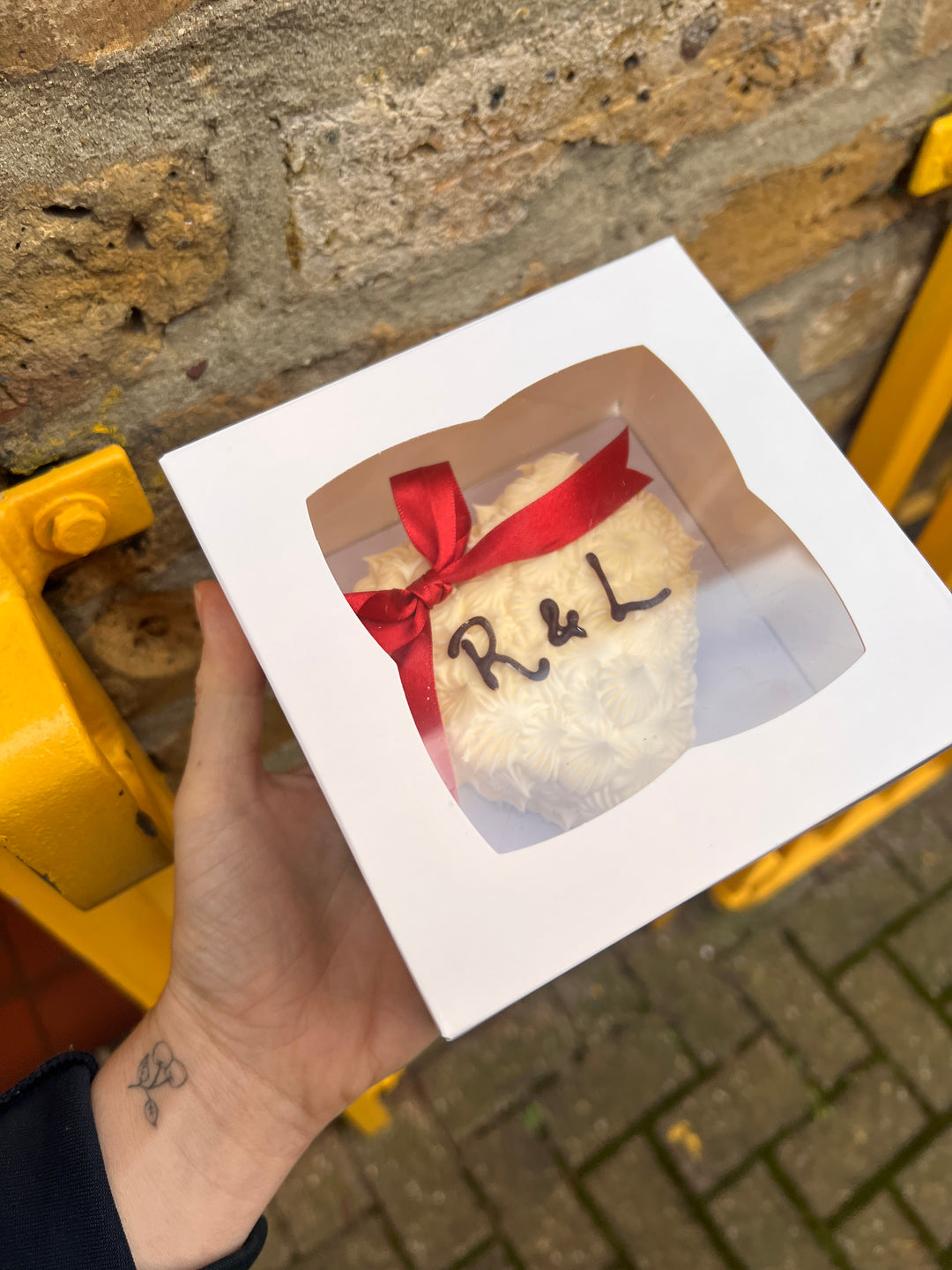 Personalised Mini Cupid Cake