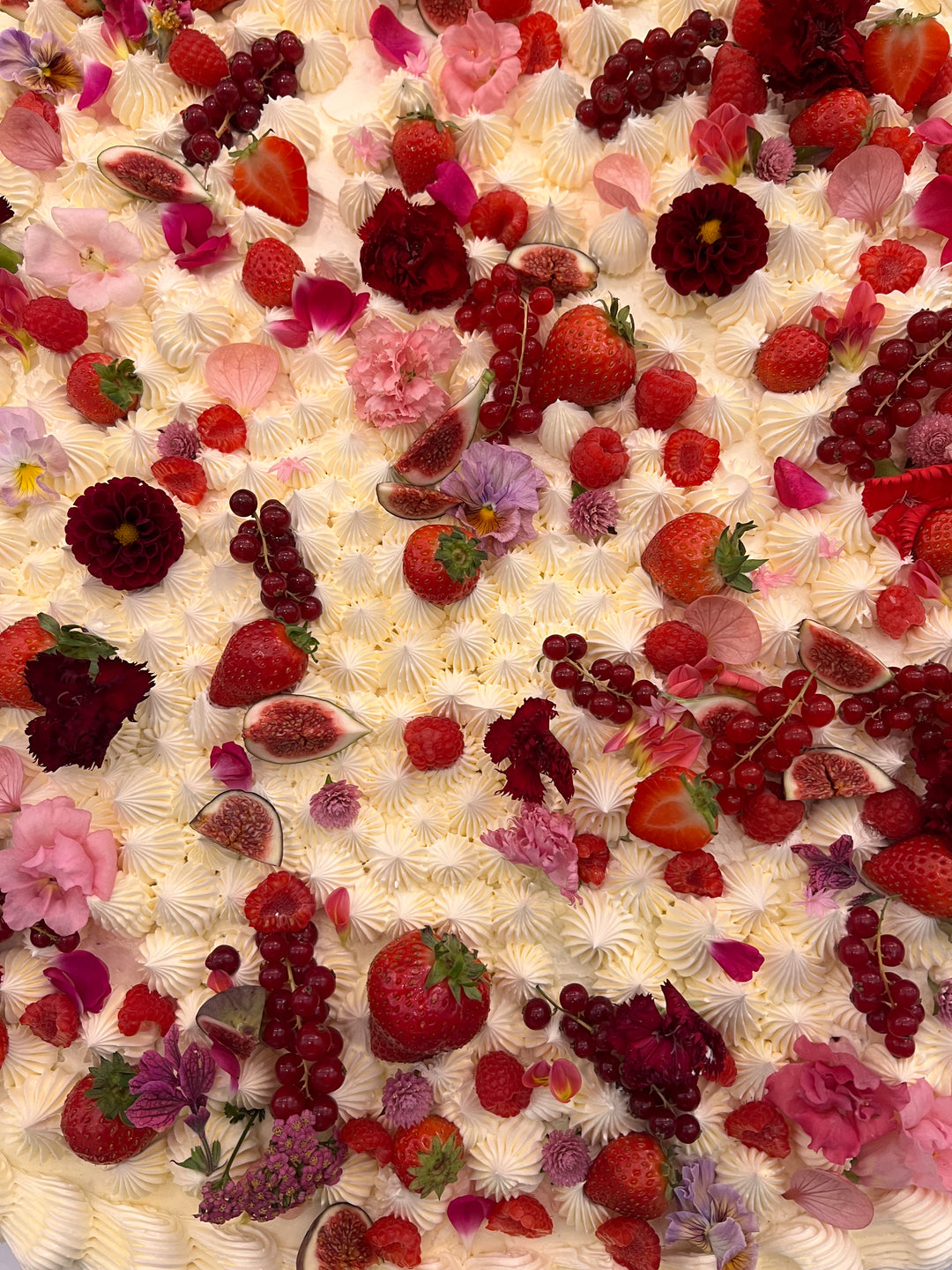 Large Round Single Layer Italian-Style Cakes